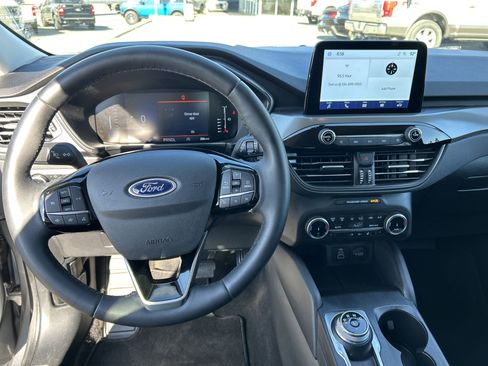 Used 2024 Ford Escape Active image 10