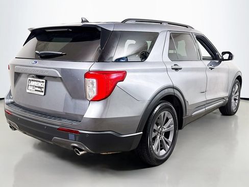 Used 2022 Ford Explorer XLT w/ Equipment Group 202A RWD image 4