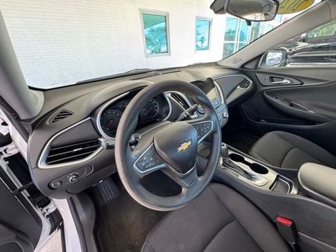 Used 2020 Chevrolet Malibu LS image 13
