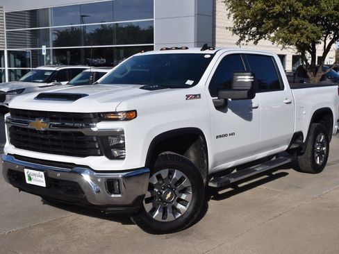 Used 2025 Chevrolet Silverado 2500 LT w/ Safety Package image 42