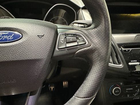 Used 2018 Ford Focus ST w/ Equipment Group 402A image 31