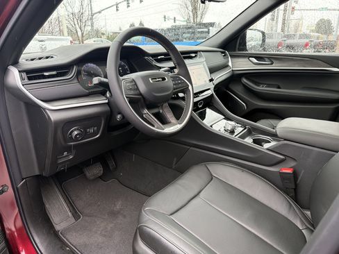 New 2026 Jeep Grand Cherokee Limited Reserve image 9