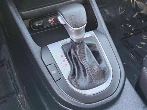 Used 2024 Kia Forte LXS image 12