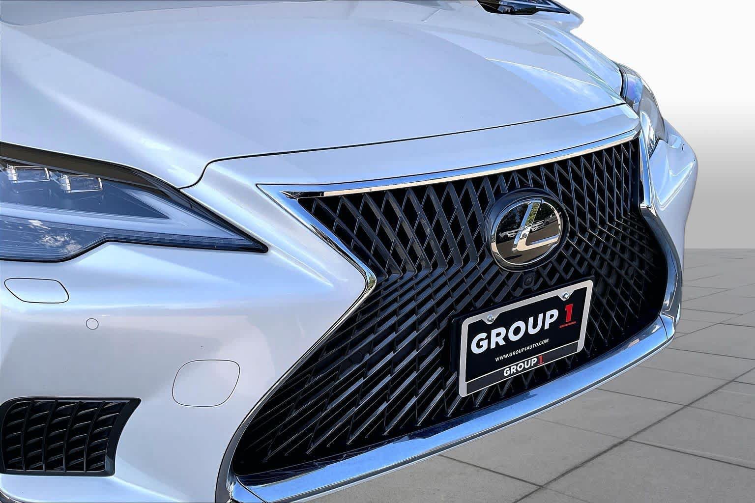 Used 2022 Lexus LS 500 w/ Interior Upgrade Package RWD image 27
