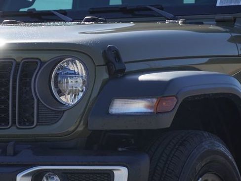 New 2026 Jeep Gladiator Sport image 4