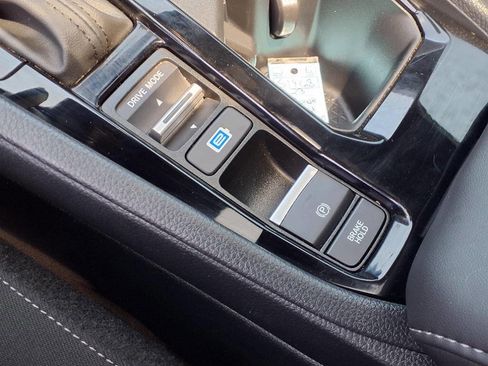 Used 2023 Honda Accord Sport image 17