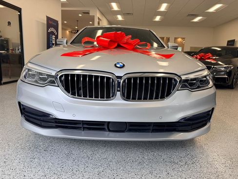 Used 2019 BMW 530i w/ Premium Package image 14