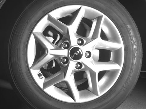 Used 2025 Kia Soul LX w/ LX Technology Package FWD image 12