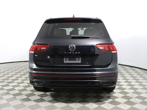 Used 2022 Volkswagen Tiguan SE R-Line image 39