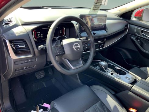 New 2025 Nissan Rogue Platinum w/ Tech Package image 7