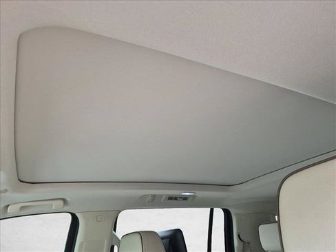 Used 2023 GMC Yukon XL Denali AWD/4WD image 16