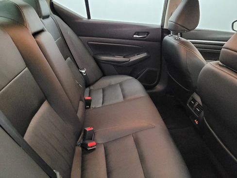 Used 2019 Nissan Altima 2.5 SL FWD image 19