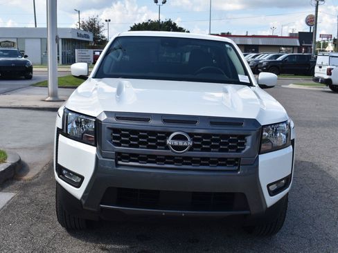 Certified 2025 Nissan Frontier SV w/ SV Convenience Package RWD image 20