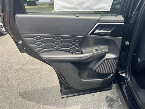New 2025 Mitsubishi Outlander SEL image 25