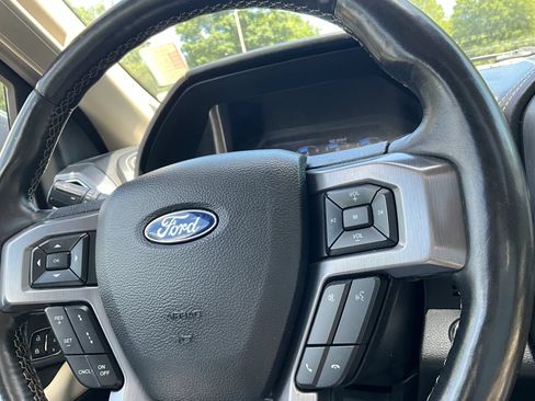 Used 2020 Ford Expedition Platinum AWD/4WD image 27