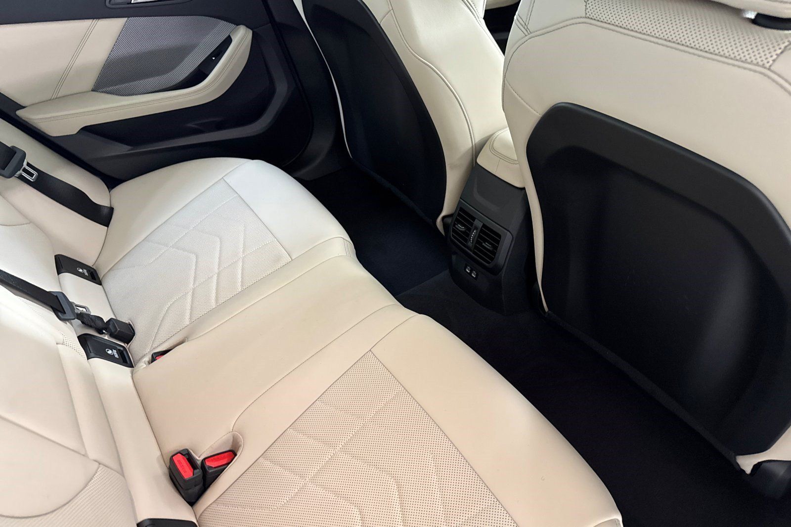 Used 2026 BMW 228i w/ Premium Package FWD image 32