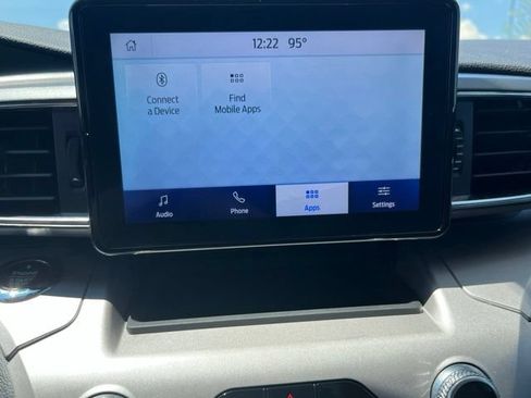 Used 2020 Ford Explorer XLT w/ Equipment Group 202A AWD/4WD image 33