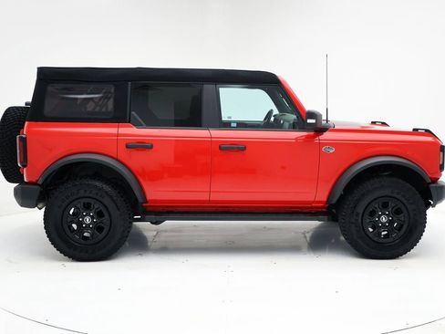 Used 2023 Ford Bronco Wildtrak image 3