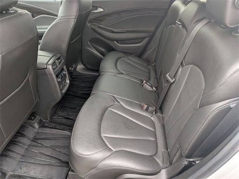 Used 2019 Buick Envision Essence image 27