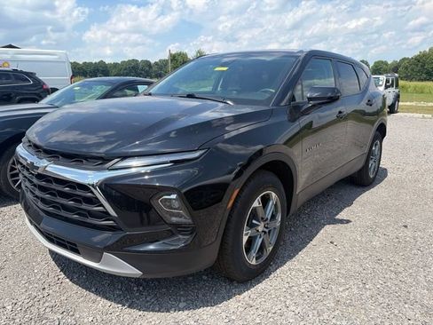 Used 2024 Chevrolet Blazer LT w/ LPO, Floor Liner Package FWD image 3