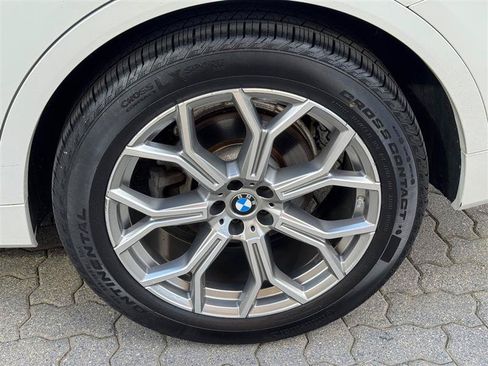 Used 2020 BMW X7 xDrive40i AWD/4WD image 18