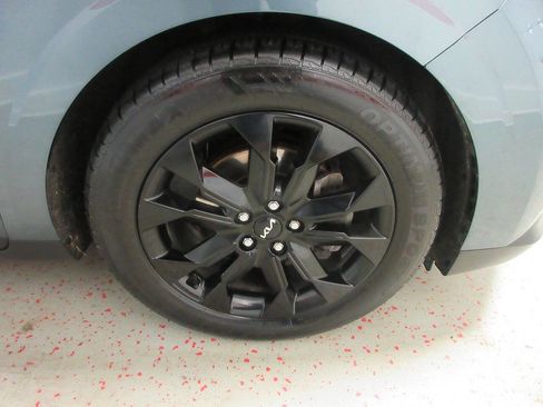 Used 2023 Kia Carnival SX Prestige image 37