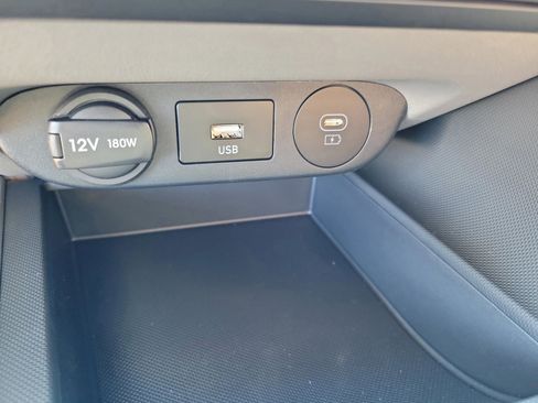 New 2026 Hyundai Elantra SE image 29