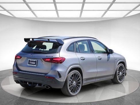 New 2026 Mercedes-Benz GLA 35 AMG 4MATIC image 4