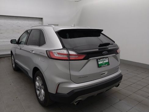 Used 2019 Ford Edge Titanium image 5