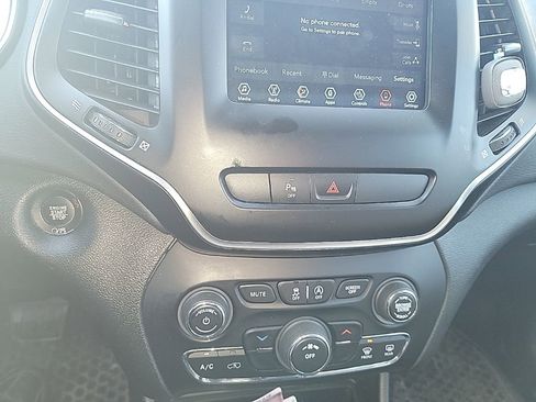 Used 2020 Jeep Cherokee Latitude Plus w/ Cold Weather Group image 36