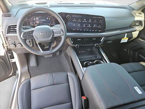 New 2026 Chevrolet Suburban RST image 15