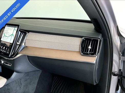 Certified 2026 Volvo XC90 B5 Plus w/ Protection Package Premier AWD/4WD image 20