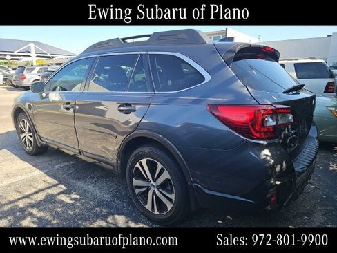 Used 2018 Subaru Outback 2.5i Limited AWD/4WD image 3