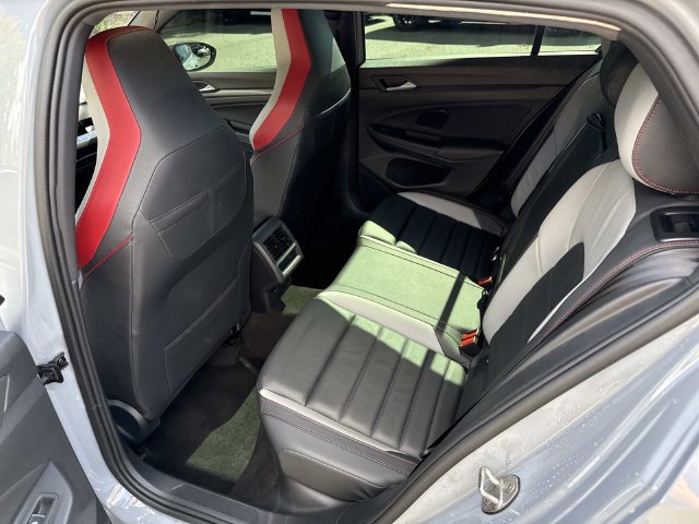 Used 2024 Volkswagen GTI SE FWD image 17