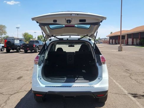 Used 2016 Nissan Rogue S FWD image 13