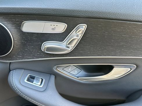 Used 2020 Mercedes-Benz C 300 Sedan image 17