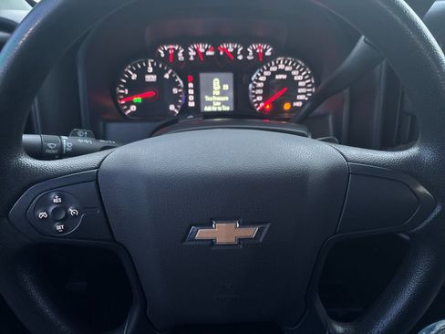 Used 2016 Chevrolet Silverado 1500 Custom w/ Custom Convenience Package image 22