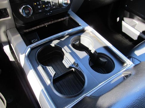 Used 2017 Ford F350 Lariat w/ Chrome Package image 70