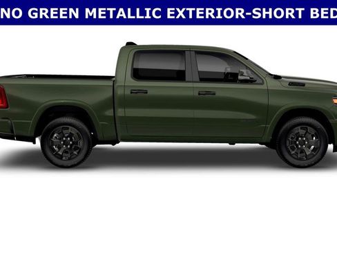 Used 2026 RAM 1500 4x4 Crew Cab image 5