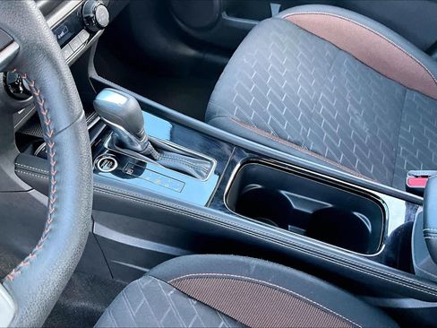 Certified 2023 Nissan Kicks SR FWD image 16