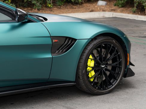 Used 2023 Aston Martin V8 Vantage Roadster image 10