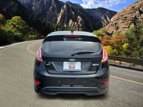 Used 2016 Ford Fiesta SE w/ SE Black Package FWD image 4