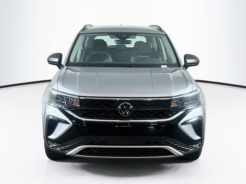Used 2024 Volkswagen Taos S FWD image 2