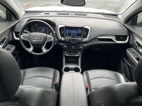 Used 2022 GMC Terrain SLT image 19