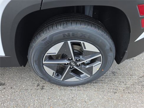 New 2026 Hyundai Tucson SEL image 9