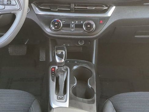 Used 2024 Buick Envista Preferred image 19