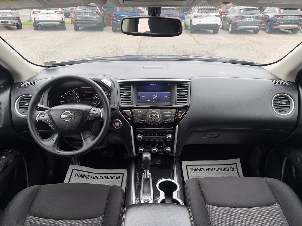 Used 2020 Nissan Pathfinder SV AWD/4WD image 13