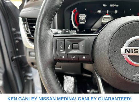 Used 2021 Nissan Rogue Platinum AWD/4WD image 29