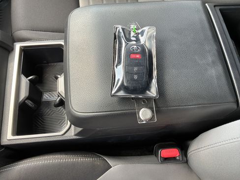 Used 2026 Toyota Tacoma TRD Sport image 35