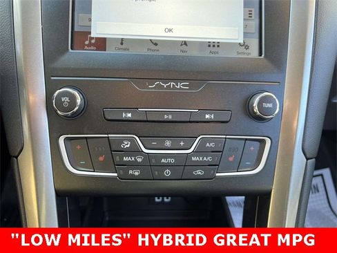 Used 2019 Ford Fusion SEL image 23